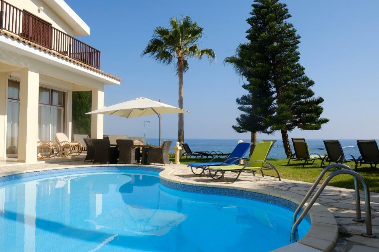 Villa On The First Line Pégeia Exteriör bild